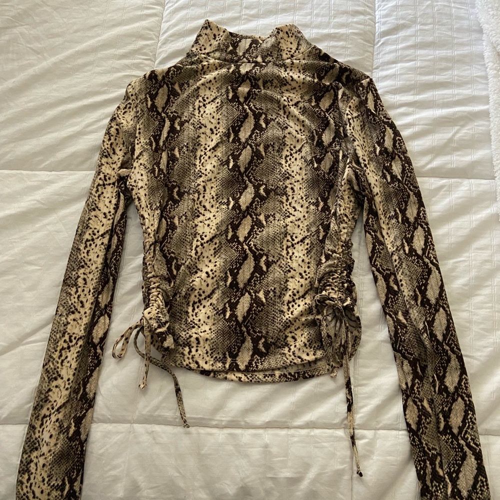 Rue-21 shirt